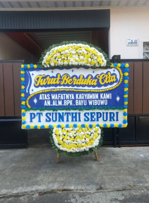 Papan Bunga Duka di Rangkapan Jaya