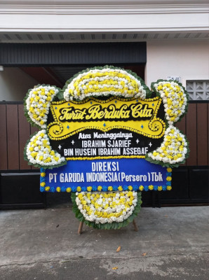 Papan Bunga Duka di Rangkapan Jaya